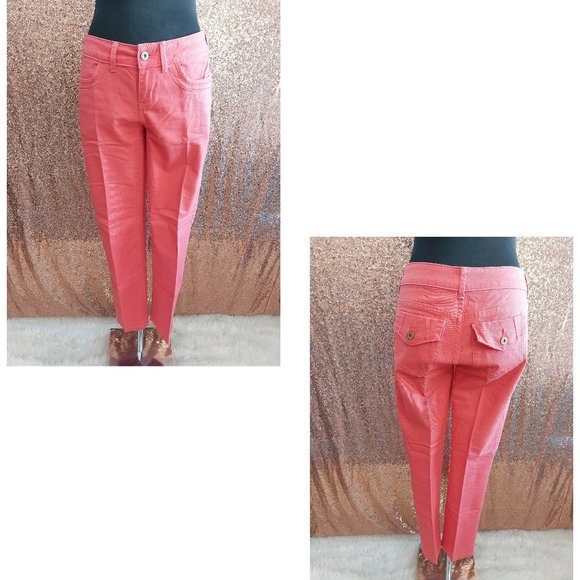 Simply Vera Vera Wang Women's Red Straight Leg Low Rise Denim Jeans Size: 2 - Picture 3 of 12